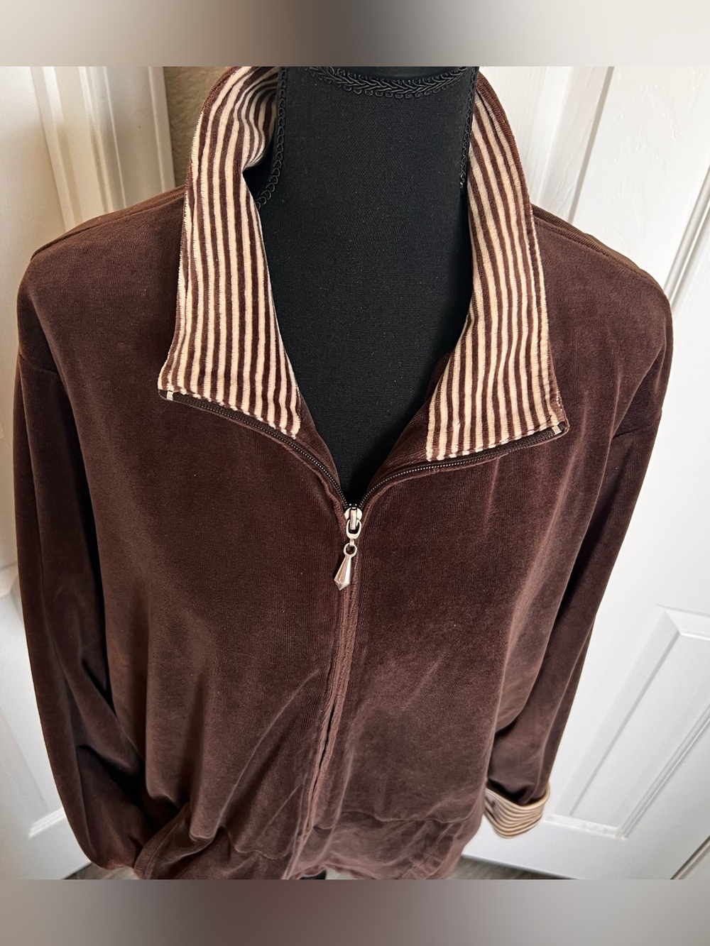 🍄 Women’s Vintage Brown Velour Zip Front Jacket w Striped Collar & Cuffs Size 3X